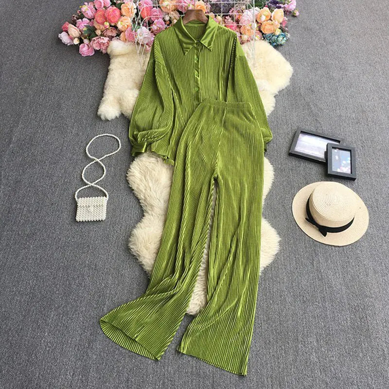 Versatile Pleated Set