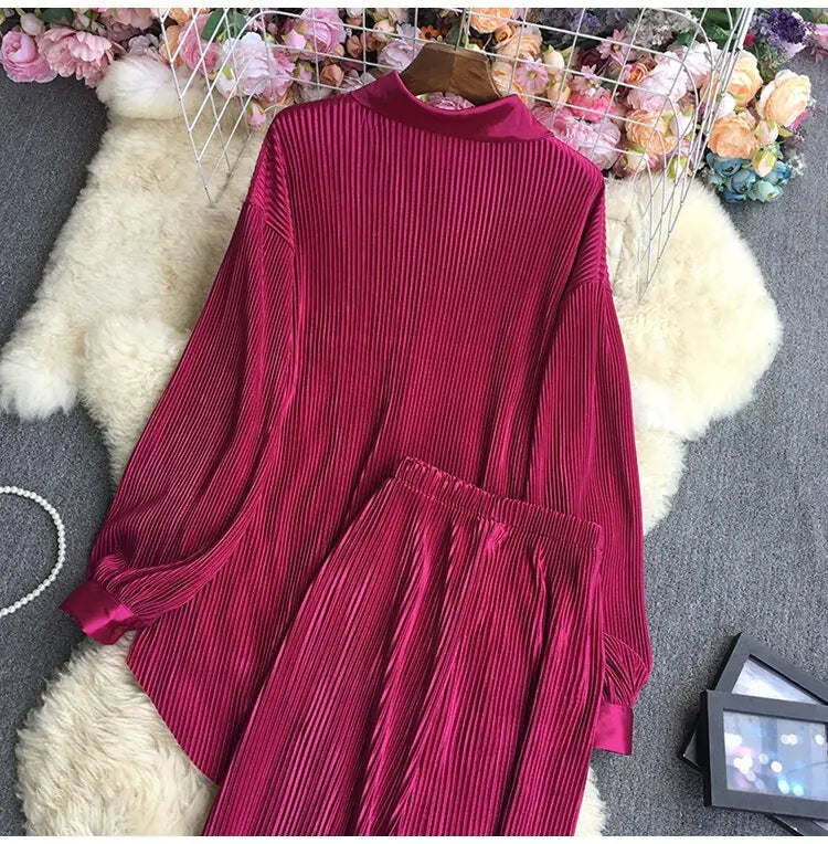 Versatile Pleated Set