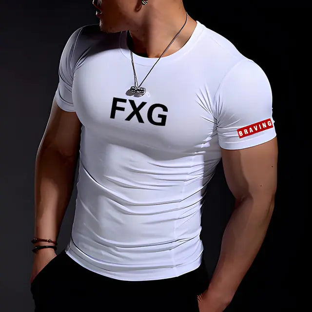 Tight-Fitting T-Shirt