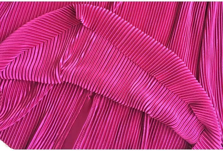 Versatile Pleated Set
